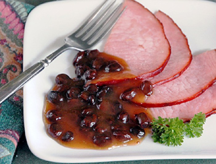 Easy raisin sauce for ham