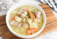 Pork stew in green salsa guisado de puerco con tomatillos