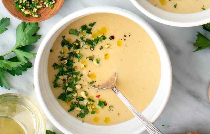 Cheesy potato leek soup