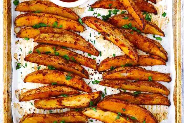 Oven fresh seasoned potato wedges