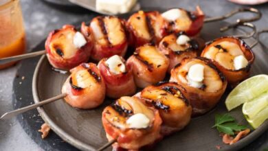 Marinated scallops wrapped in bacon