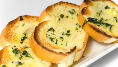 Crescent dough garlic bread