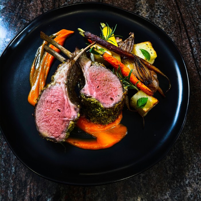 Mint crusted rack of lamb