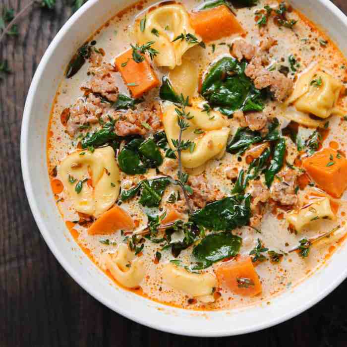 Smoked sausage and tortellini soup