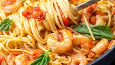 Fresh tomato shrimp pasta