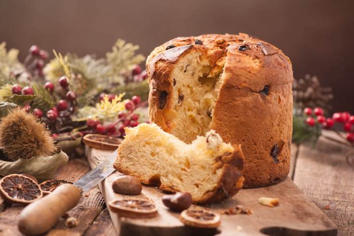 Italian christmas cream cake