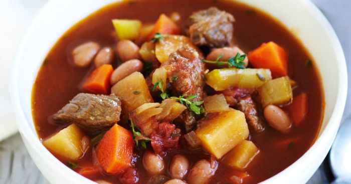 Grandmas slow cooker beef and vegetable soup