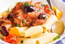 Chicken cacciatore in a slow cooker