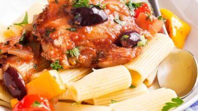 Chicken cacciatore in a slow cooker