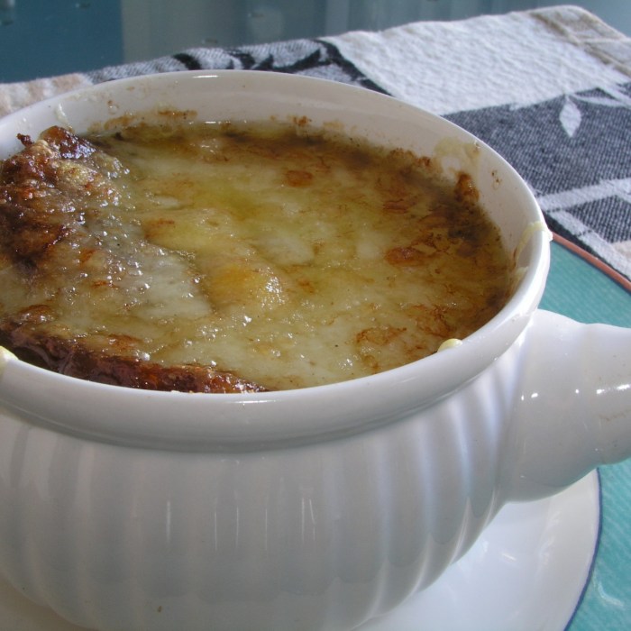 Slow cooker french onion soup