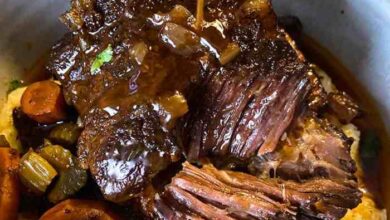 Slow cooker short ribs
