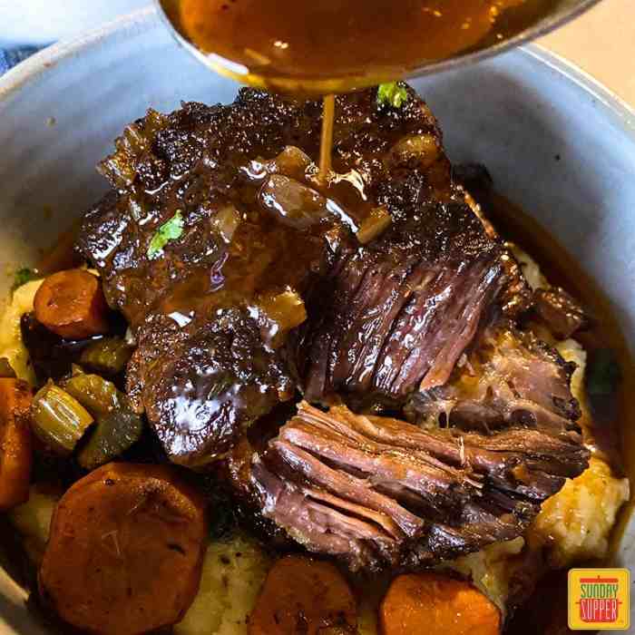 Slow cooker short ribs