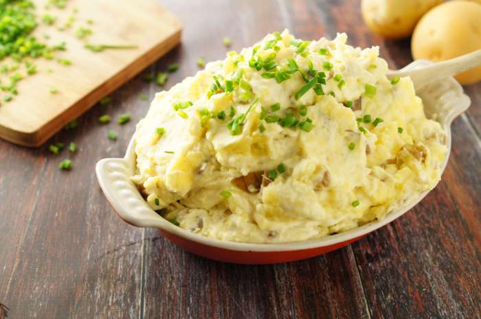 Sour cream mashed potatoes