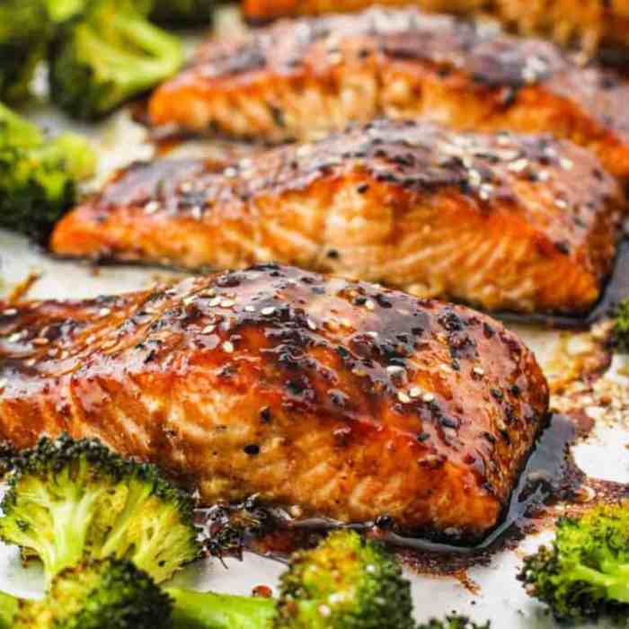 Salmon pan butter lemon seared cook recipe recipes stove sauce skillet fillet fried cooking natashaskitchen video cooks easy choose board