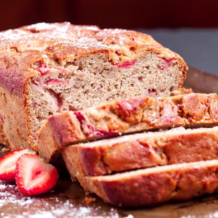 Strawberry banana bread with nuts