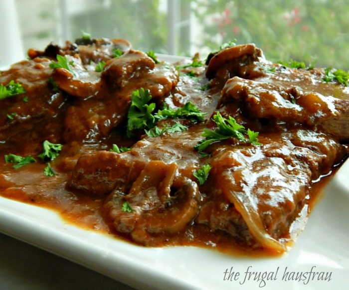 Mushroom sauce for steak