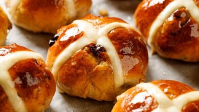 Hot cross buns i