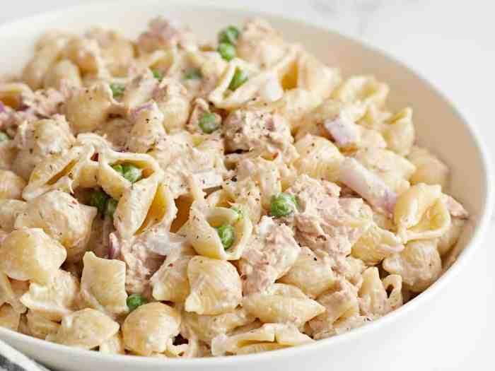 Cavatappi pasta salad with tuna and olives