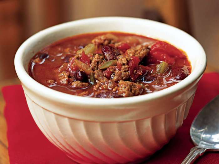 Slow cooker venison chili for the big game