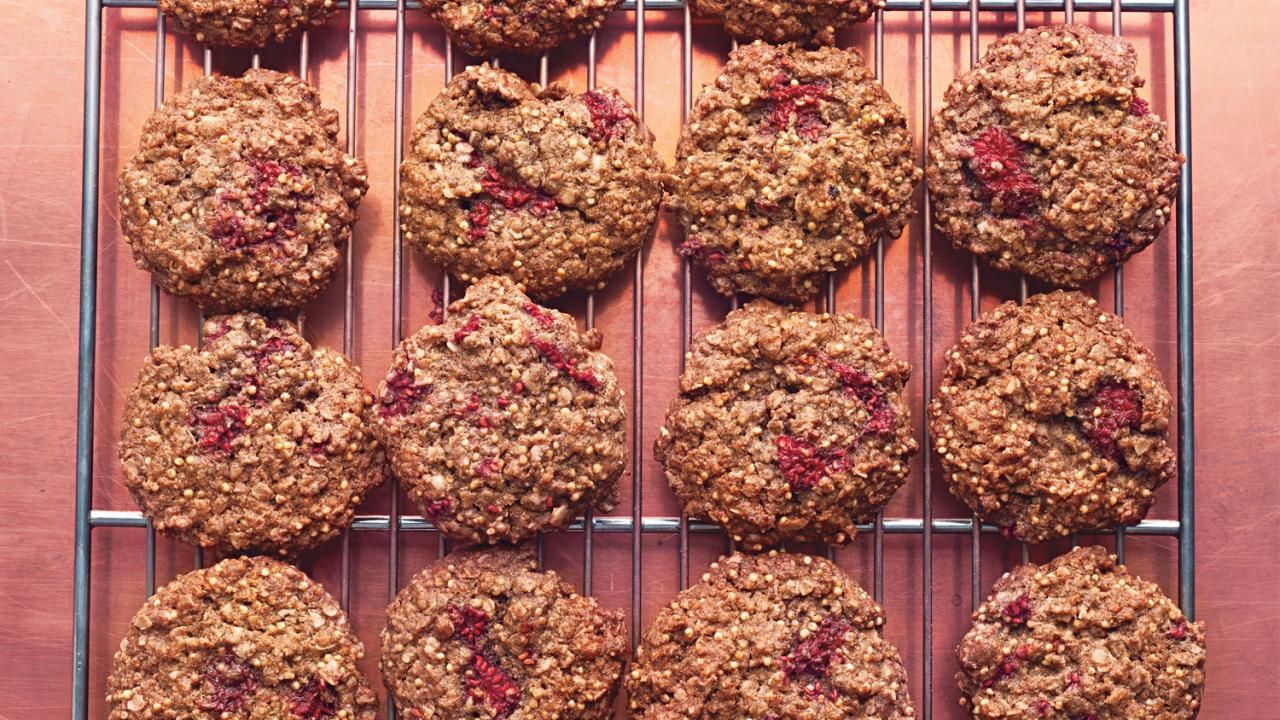 Whole grain breakfast cookies