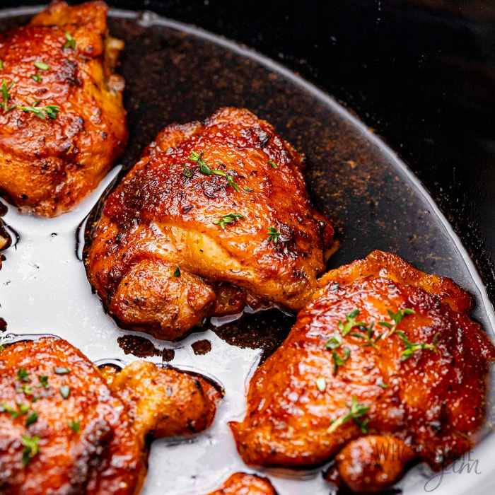 Honey garlic slow cooker chicken thighs