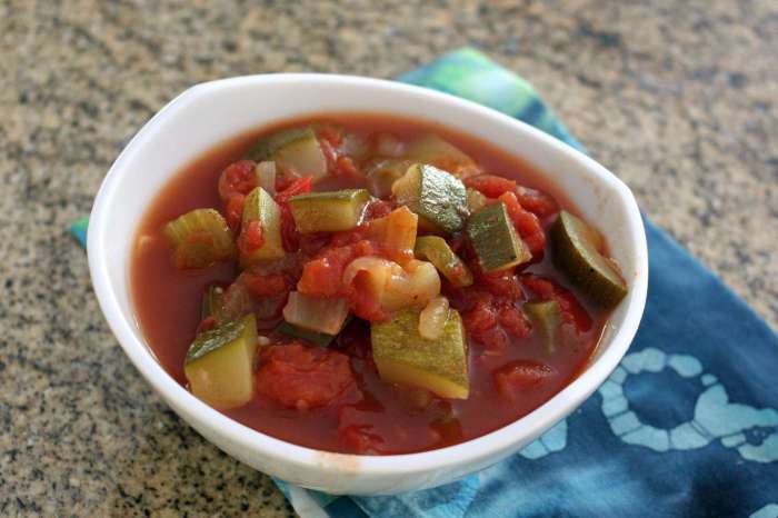 Calabacitas guisada stewed mexican zucchini