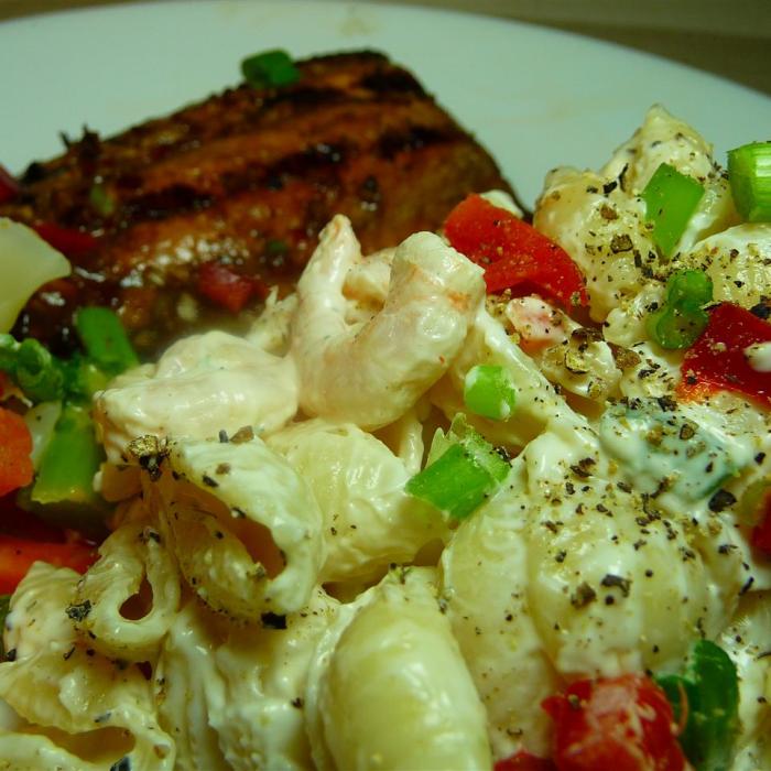 Shrimp and pasta shell salad