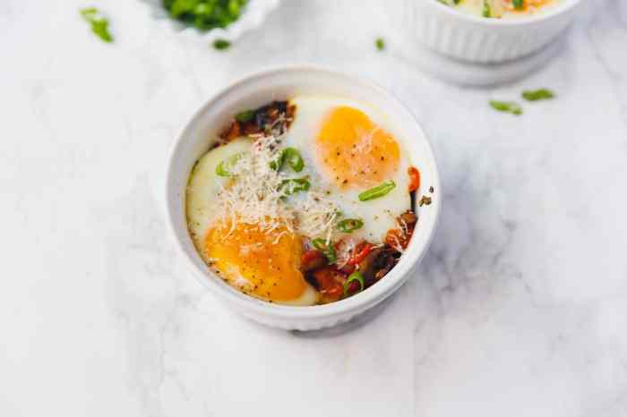 Oeufs cocotte baked eggs