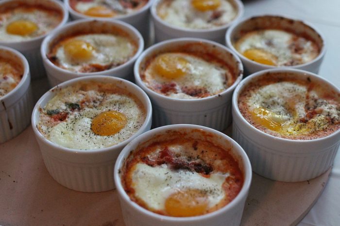 Oeufs cocotte baked eggs