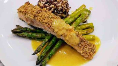 Crunchy walnut crusted salmon filets