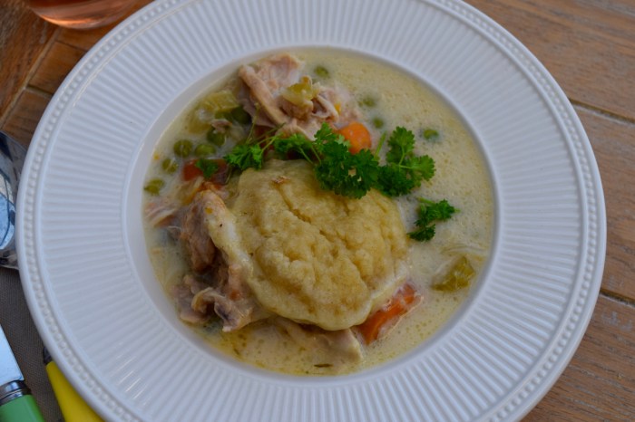 Slow cooker creamy chicken and dumplings