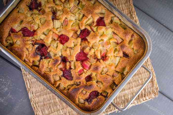 Rhubarb and strawberry dump cake