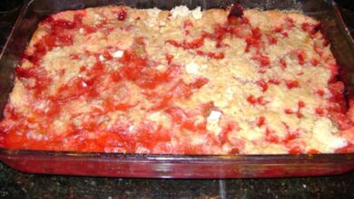Rhubarb and strawberry dump cake