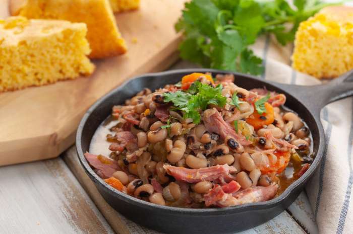 Black eyed peas and ham hocks