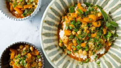 Vegan sweet potato chickpea curry