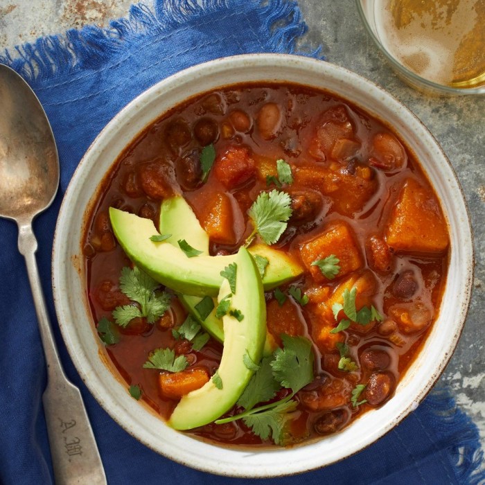 Slow cooker vegan chili