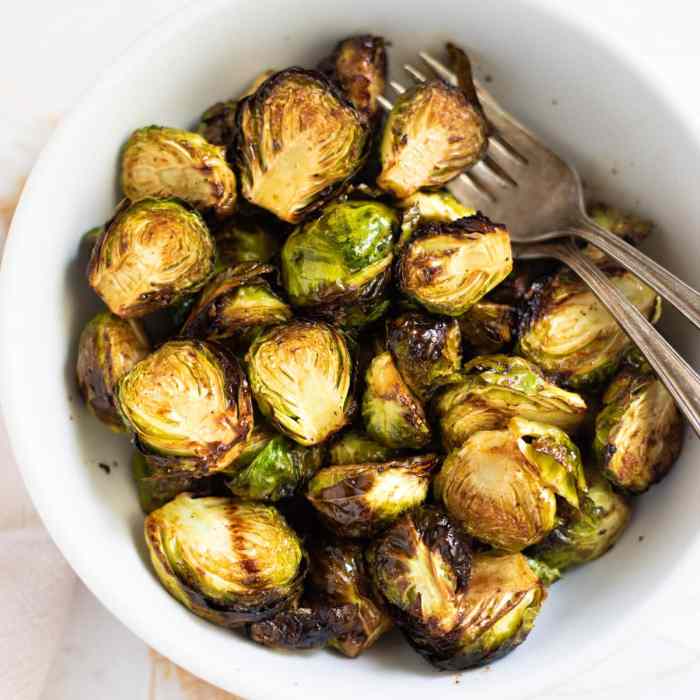 Simple air fryer brussels sprouts