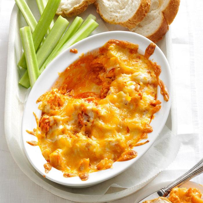 Baked buffalo chicken dip