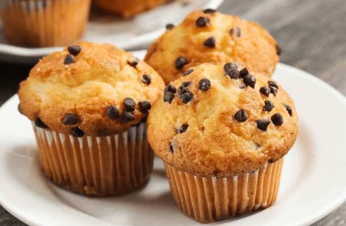 Banana muffins with chocolate chips