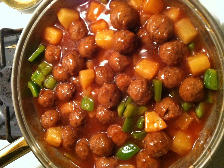 Connies sweet and sour christmas meatballs