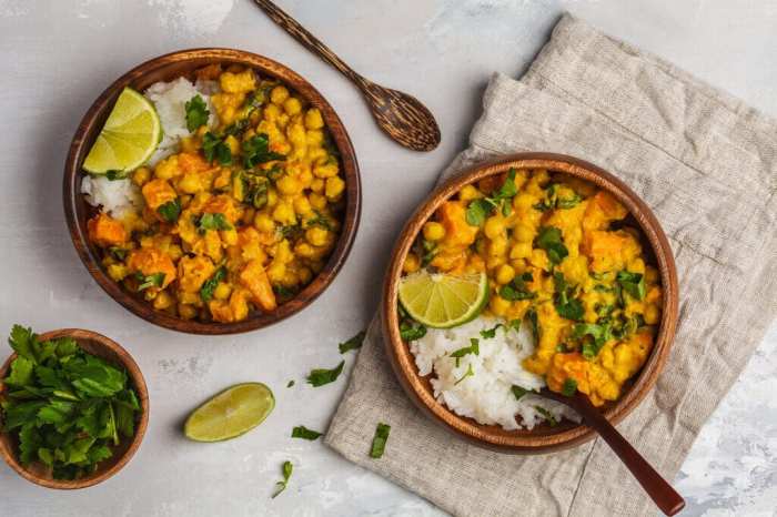 Vegan sweet potato chickpea curry