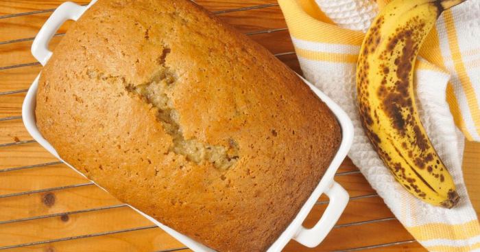 Janets rich banana bread