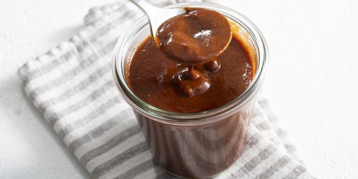 Ten minute enchilada sauce