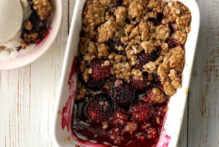 Blackberry crisp with frozen berries