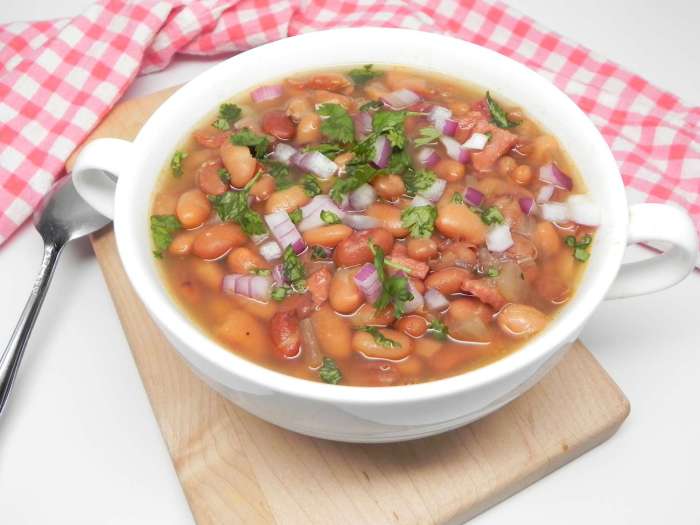Beans pinto slow cooker ham bone recipe Simple slow cooker pinto beans and ham