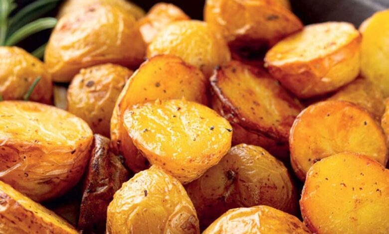 Air fryer garlic and parsley baby potatoes