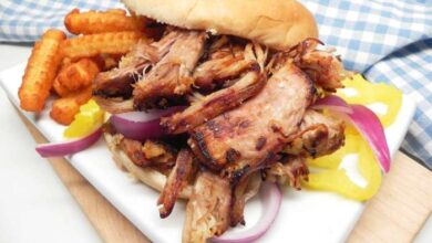 Slow cooker pineapple pulled pork