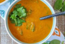 Pumpkin soup with coconut mlk