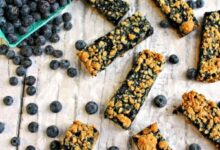 Blueberry oatmeal breakfast bars