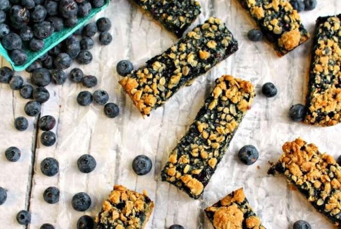Blueberry oatmeal breakfast bars